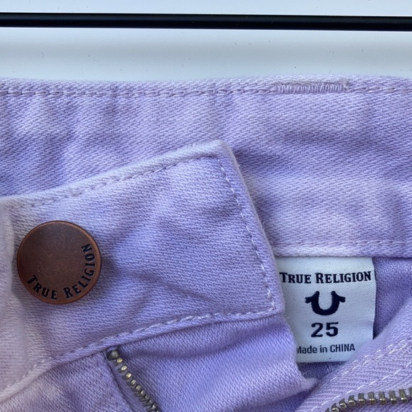 True - Picture 2 of 5